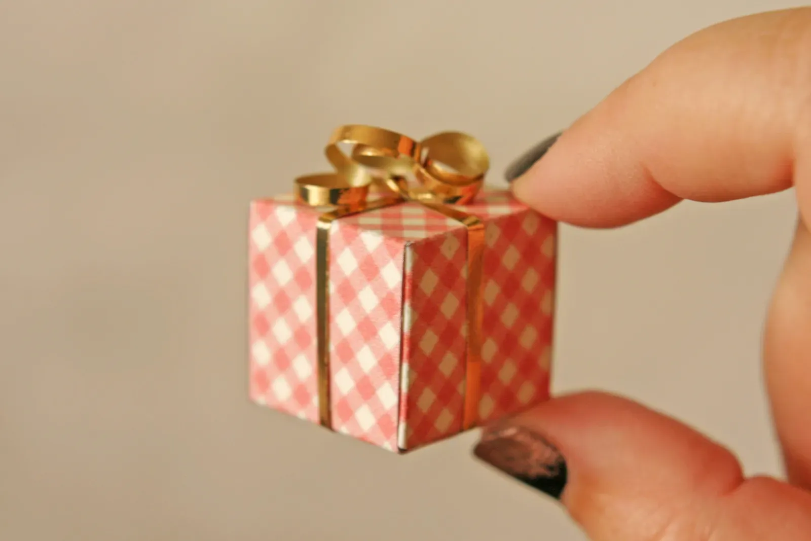 Elevate Your DIY Tiny Gifts: Making Small Things Feel Big
