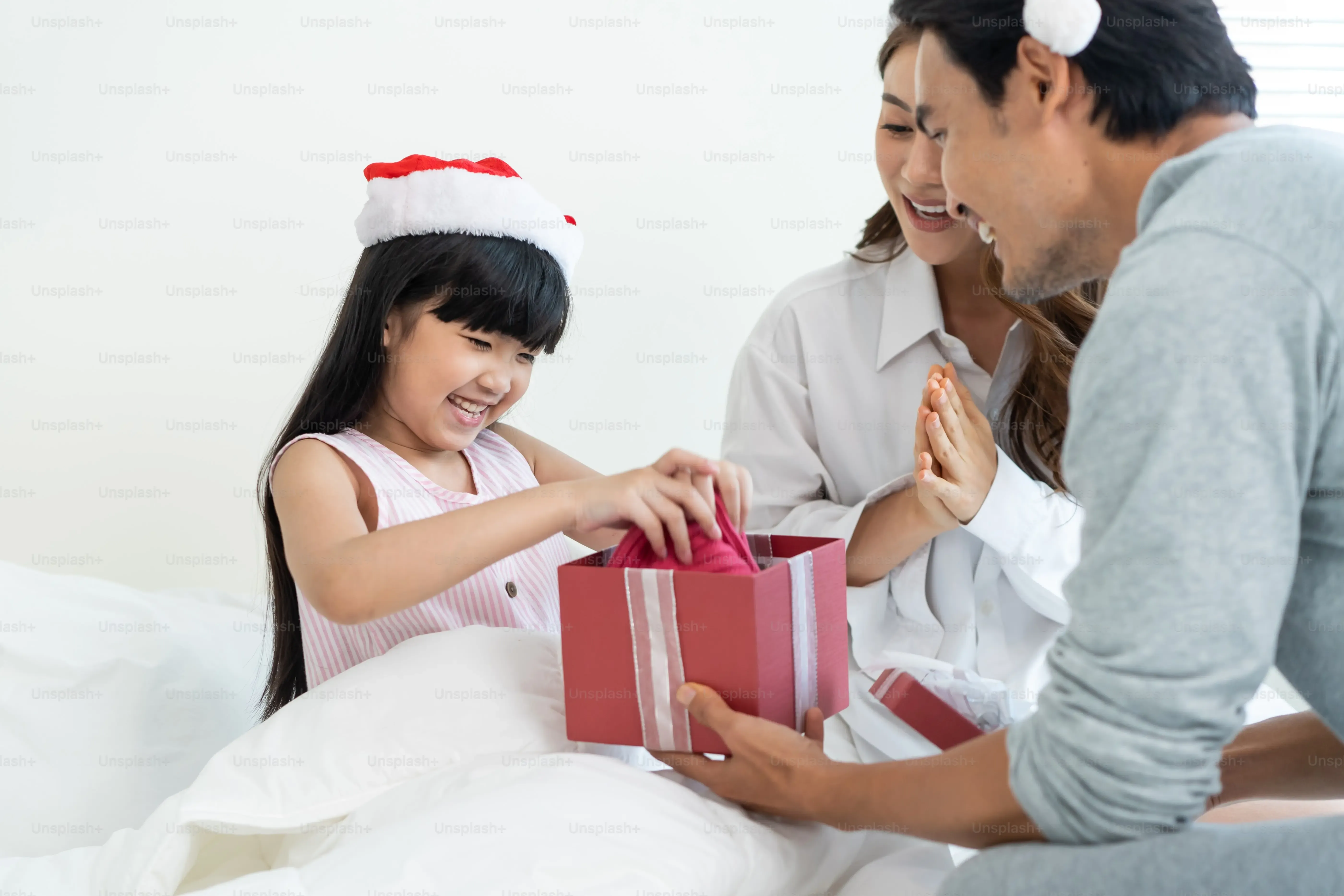Getting Crafty: Father's Day DIY Gift Ideas for Older Kids (Ages 812)
