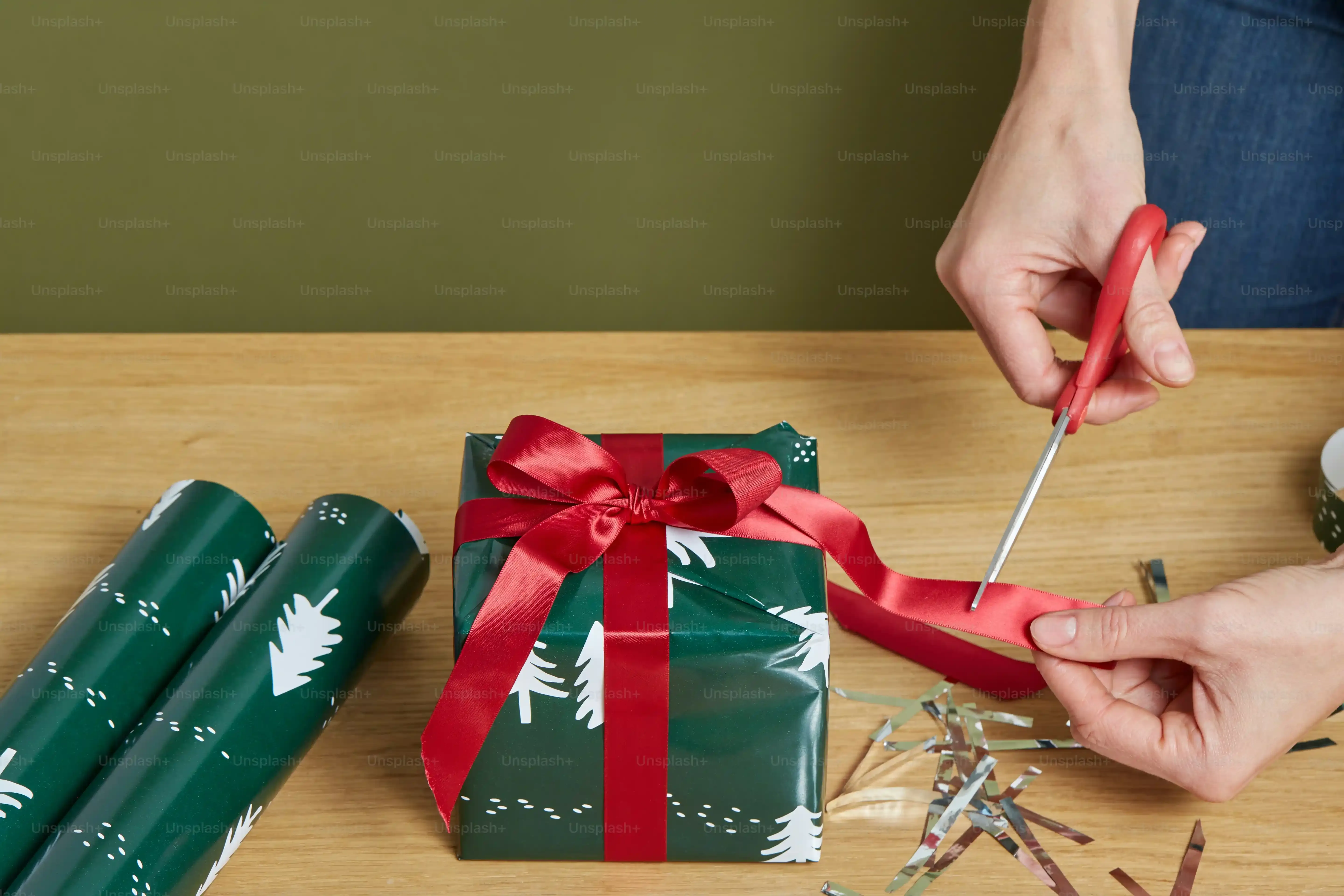 Personalizing and Presenting Your Pinterest DIY Gift Ideas